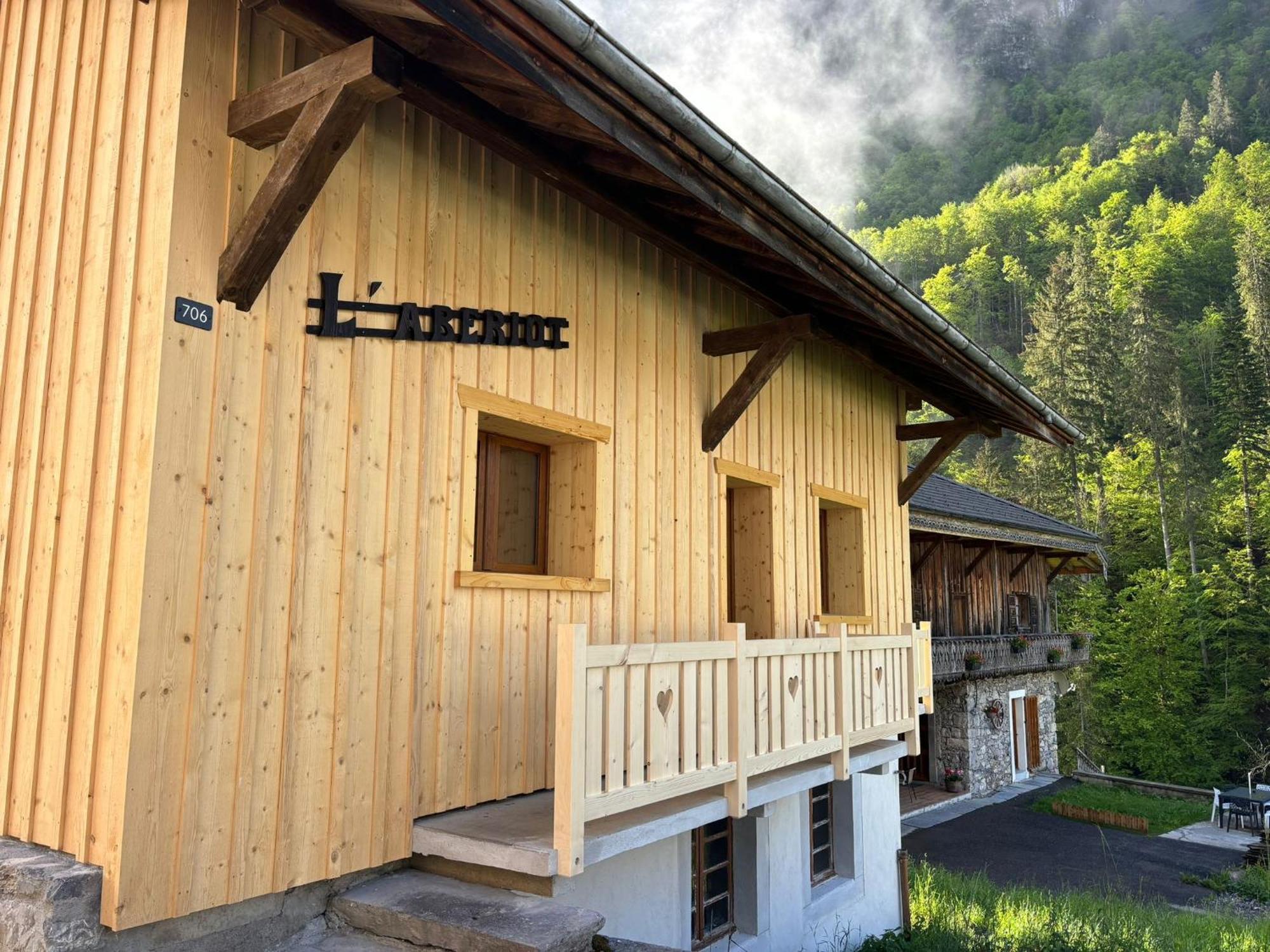 Chalet L'Aberiot Монрйон Екстер'єр фото